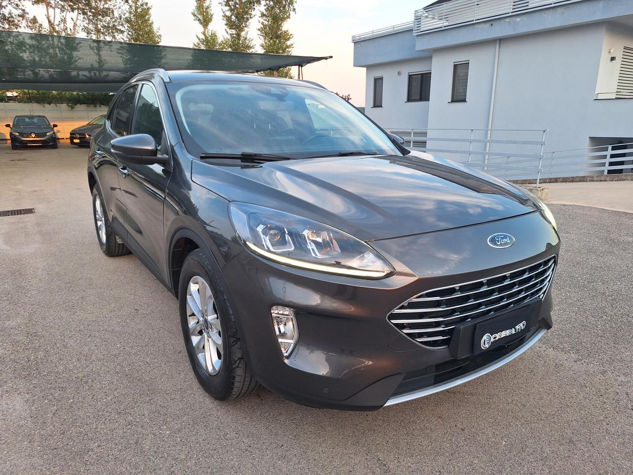 Ford Kuga TITANIUM 1.5 DIESEL 120cv AUTOMAT. NAV+RETROCAM. 2022
