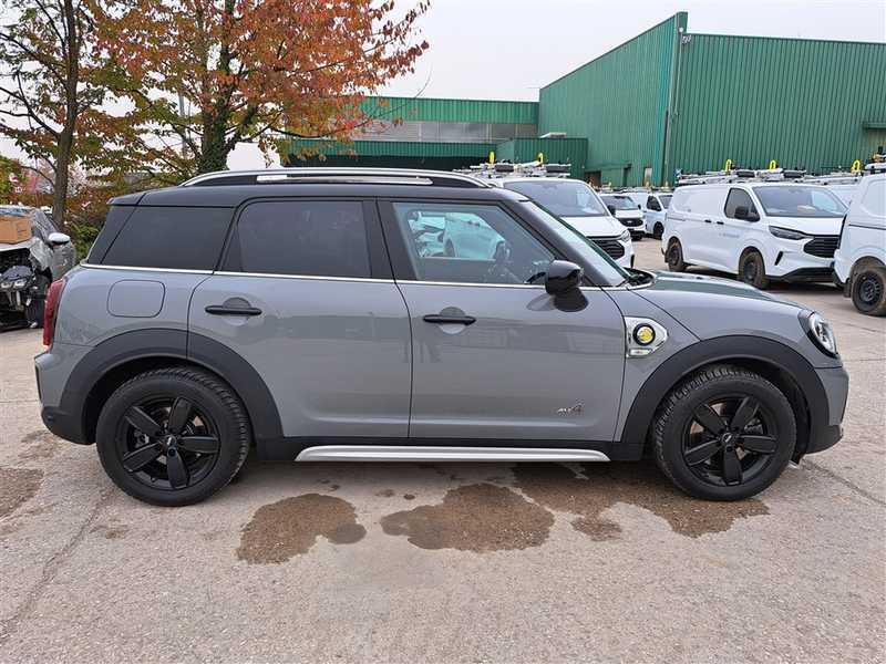 MINI COOPER SE COUNTRYMAN ALL4 Business autom.