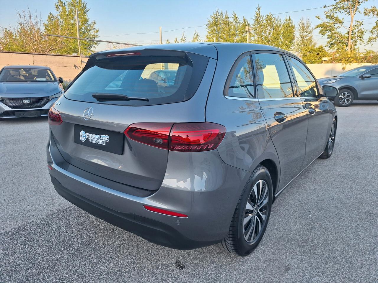 Mercedes-benz B 180 Automatic Advanced RETROCAM- 2023