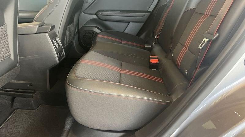 Renault Captur E-Tech plug-in hybrid 1.6 PHEV E-TECH 117KW RS LINE