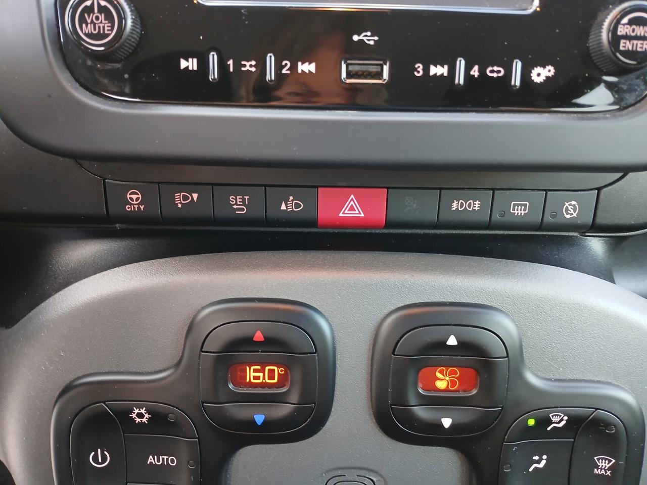 FIAT PANDA 1.0 HYBRID CITY LIFE 2023