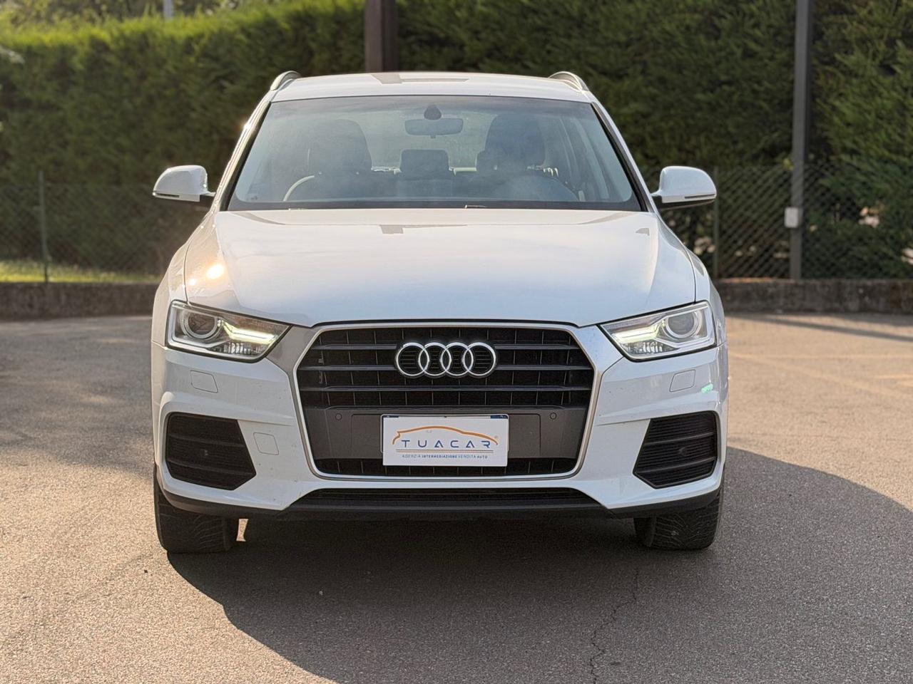 Audi Q3 Business 2.0 TDI #11681