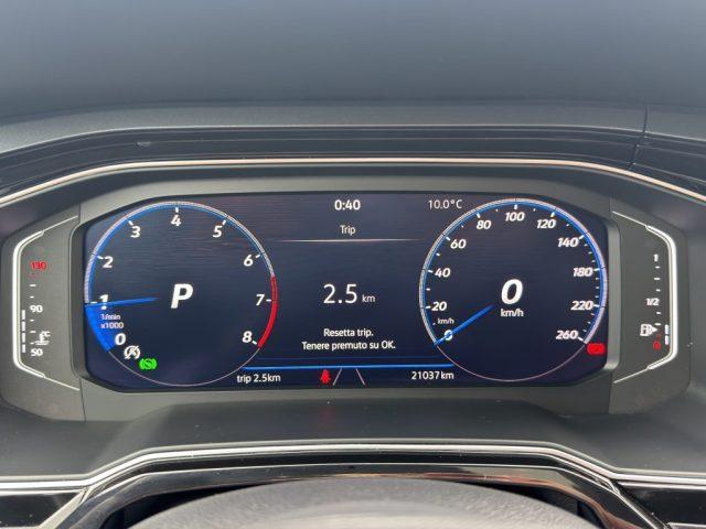 VOLKSWAGEN Taigo Taigo 1.0 TSI 110 CV DSG R-Line