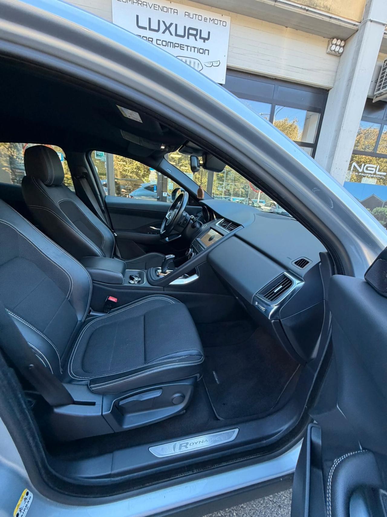 Jaguar E-Pace 2.0D 150 CV AWD aut. R-Dynamic HSE