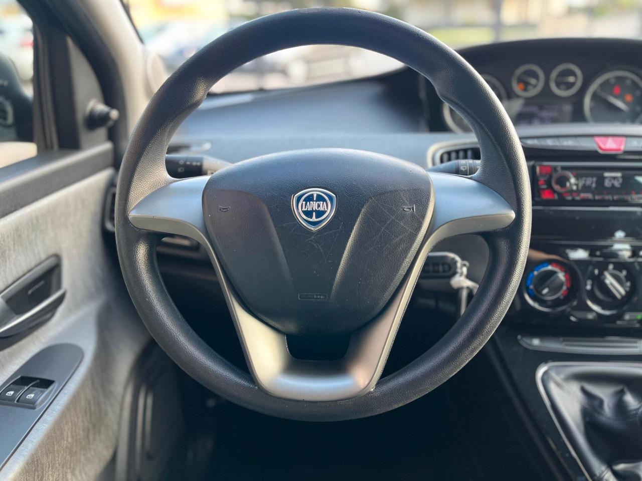 Lancia Ypsilon 1.3 MJT