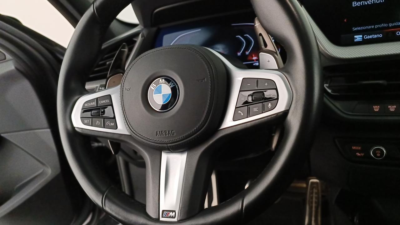 BMW Serie 1 F40 - 118d Msport auto