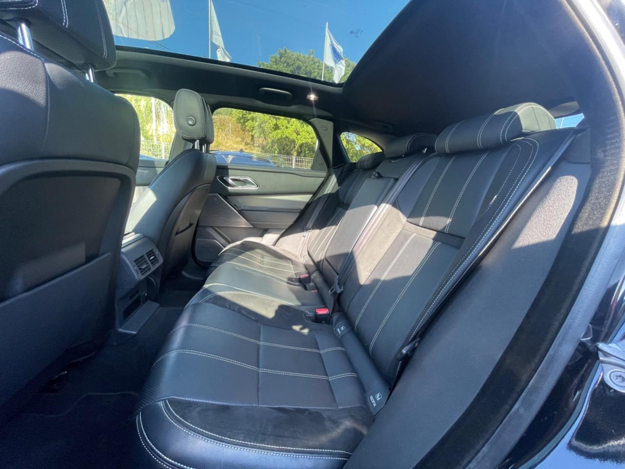 Land Rover Range Velar 2.0D I4 240 CV R-Dynamic black edition