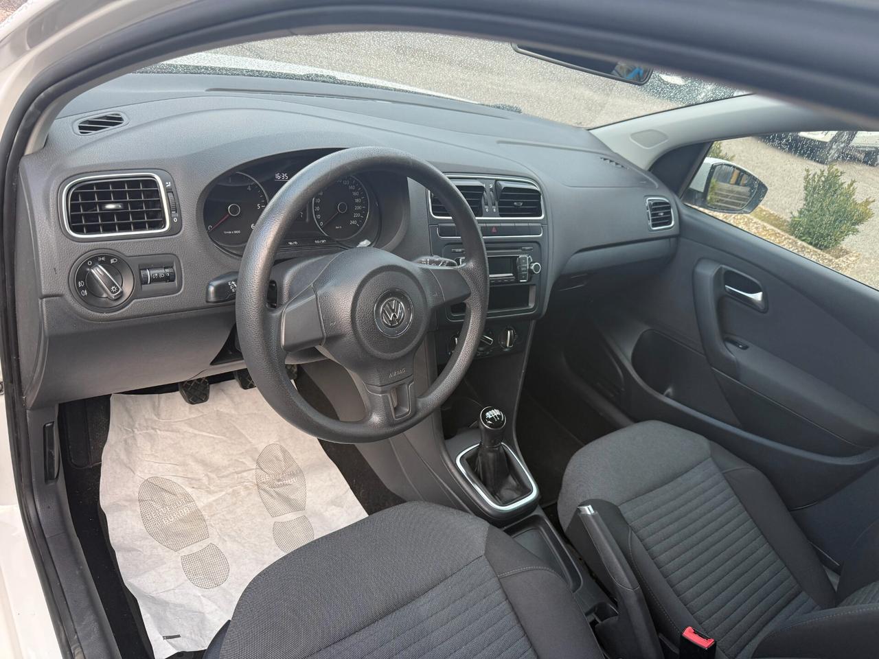 " UNA CHICCA " Volkswagen Polo 1.6 TDI 90CV