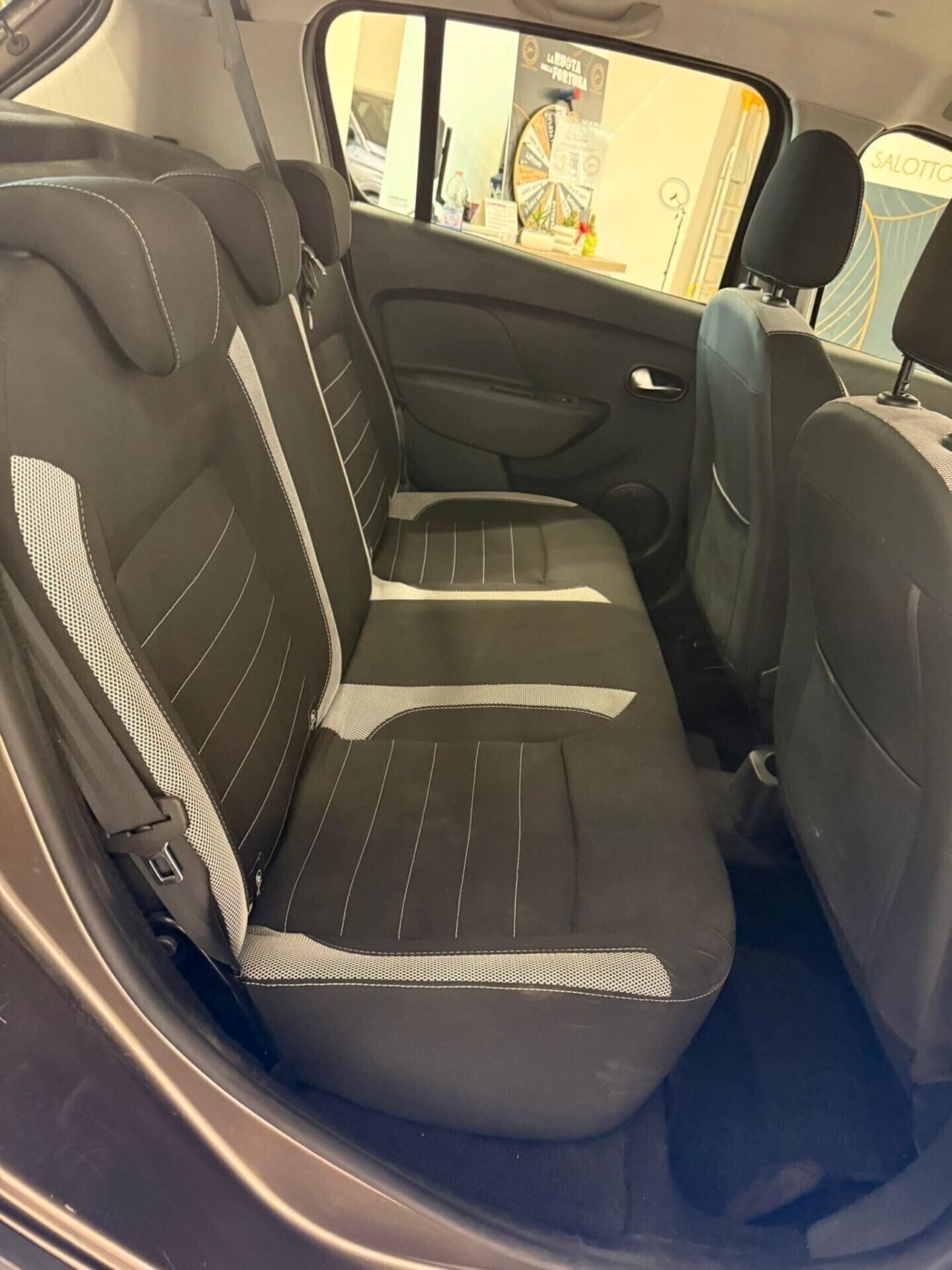 Dacia Sandero Stepway GPL 90cv SOLI 127.000 KM NEOPATENTATI