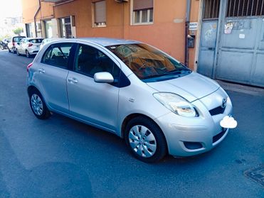 Toyota Yaris 1.3 Benzina