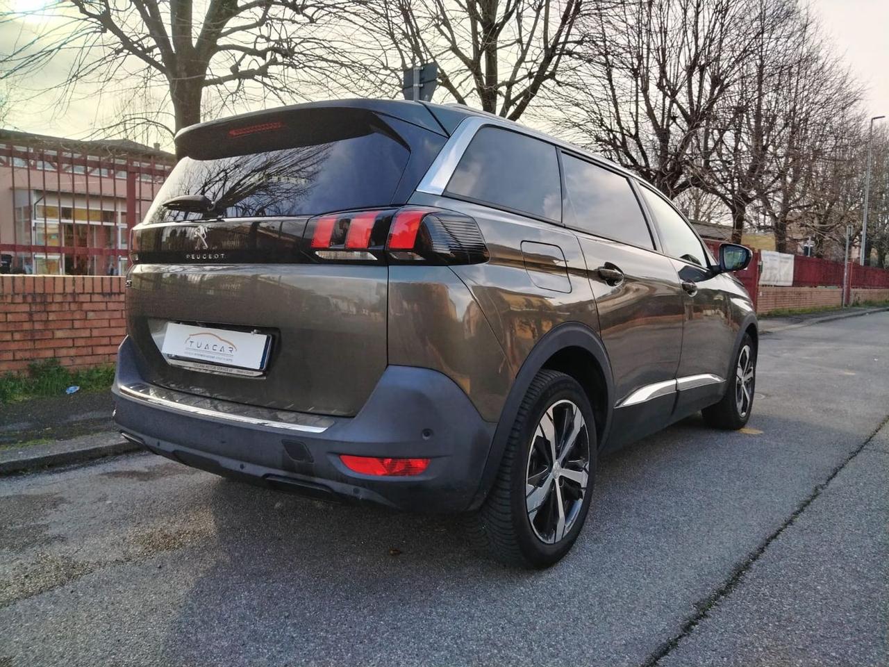 Peugeot 5008 Allure 1.6 Blue HDI 120