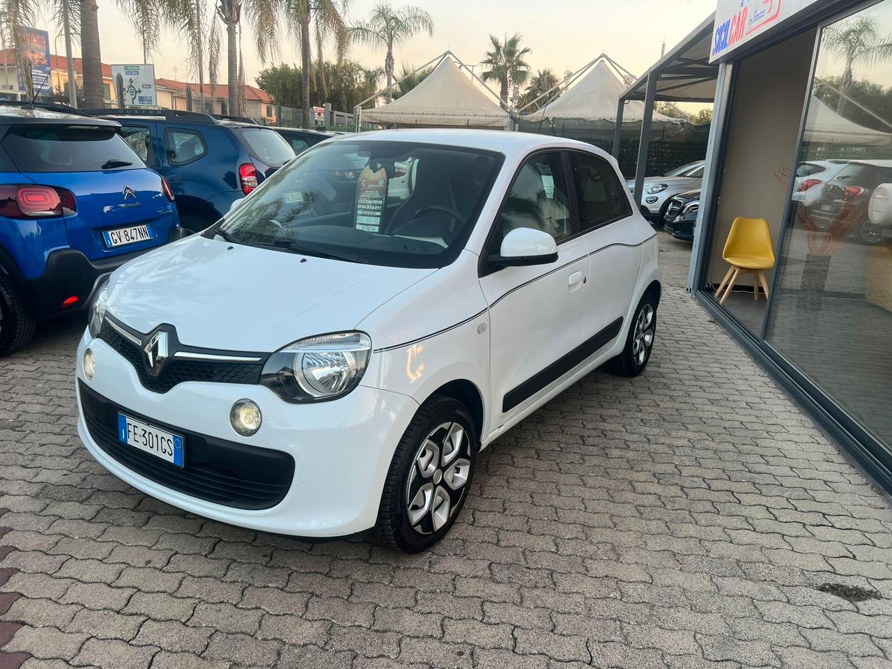 Renault Twingo SCe Lovely
