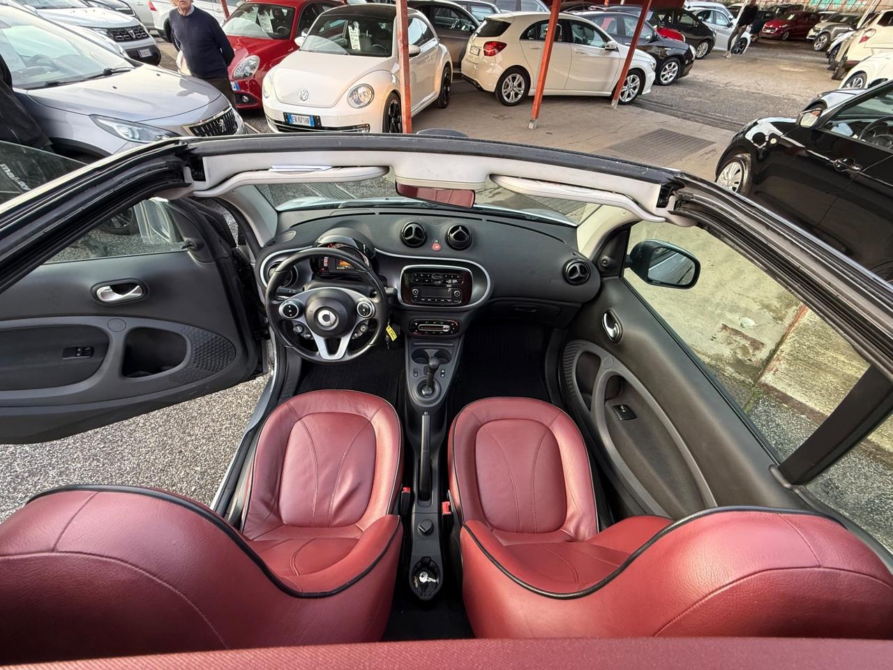 Smart 0.9 Turbo twinamic cabrio -pelle-rate-garanzia