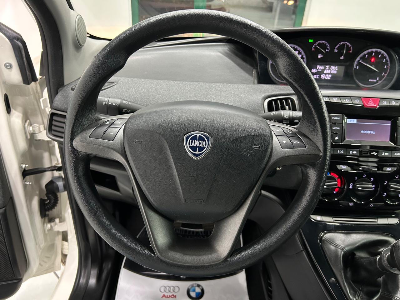 Lancia Ypsilon 1.2 69 CV Elefantino Blu 33.000KM