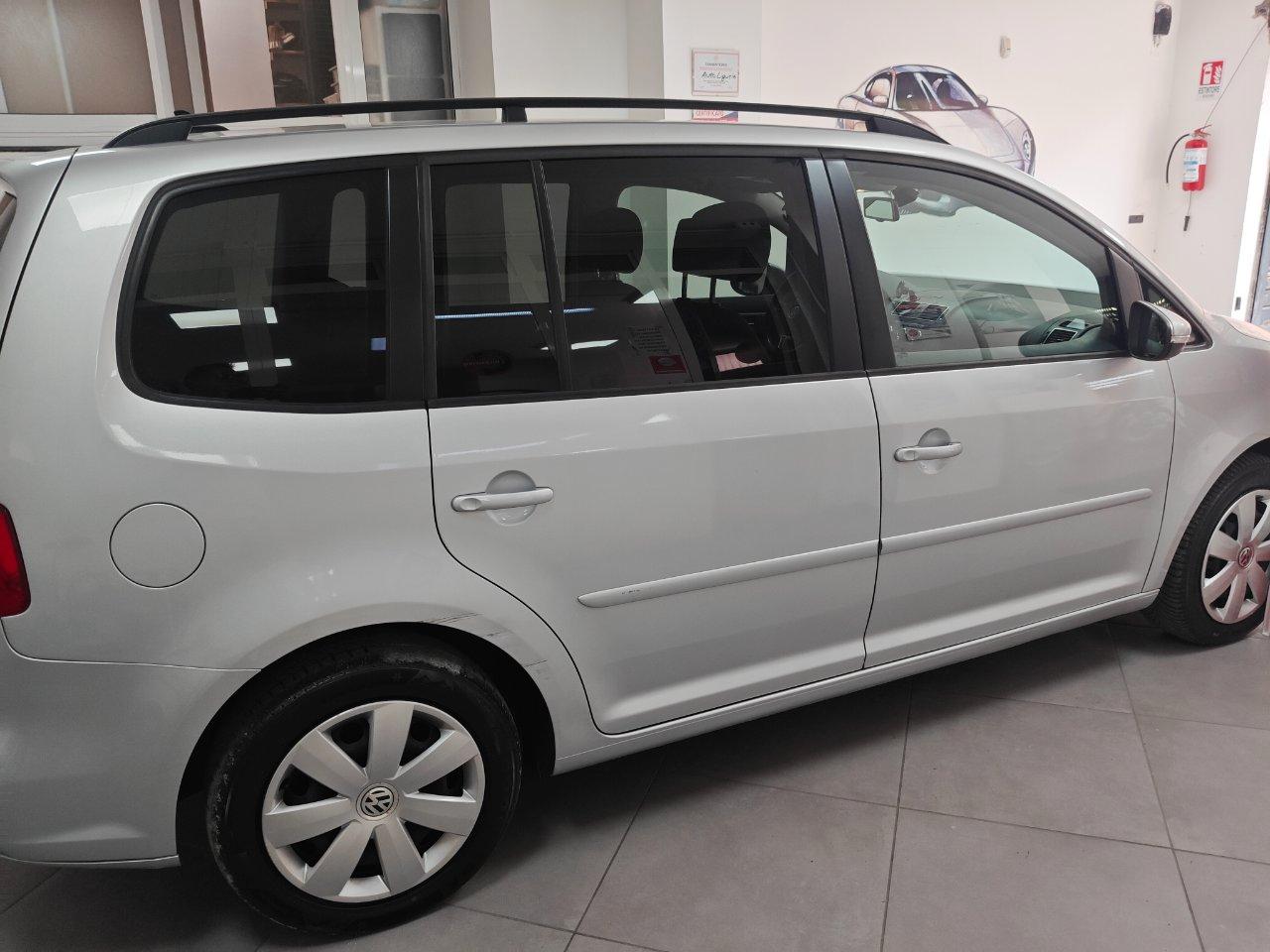 Volkswagen Touran 1.6 tdi Comfortline Business dsg 7POSTI