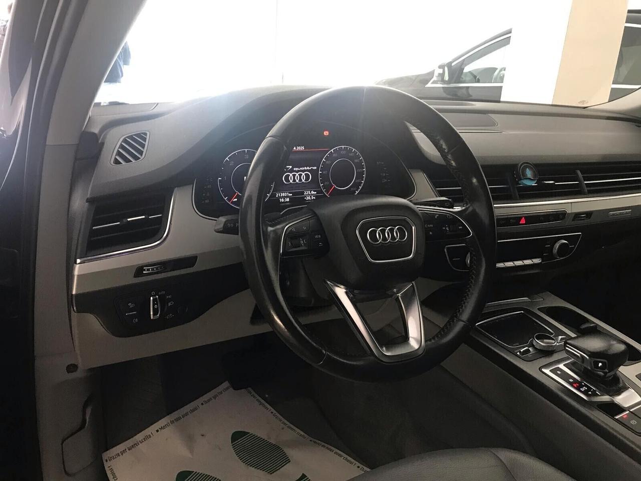 Audi Q7 3.0 TDI S-LINE quattro tiptronic 12/2017