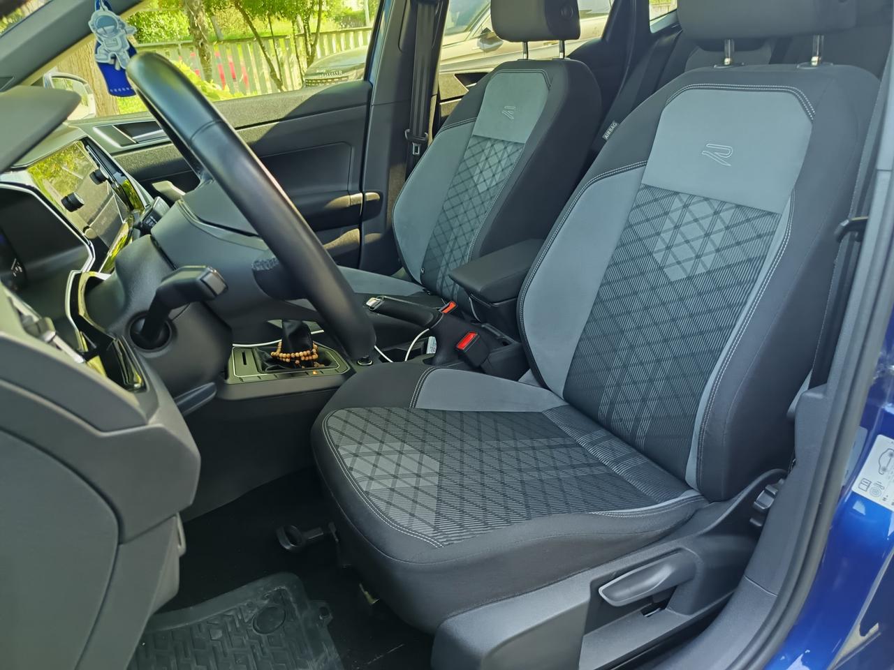 VOLKSWAGEN Polo 1.0 TSI R-Line