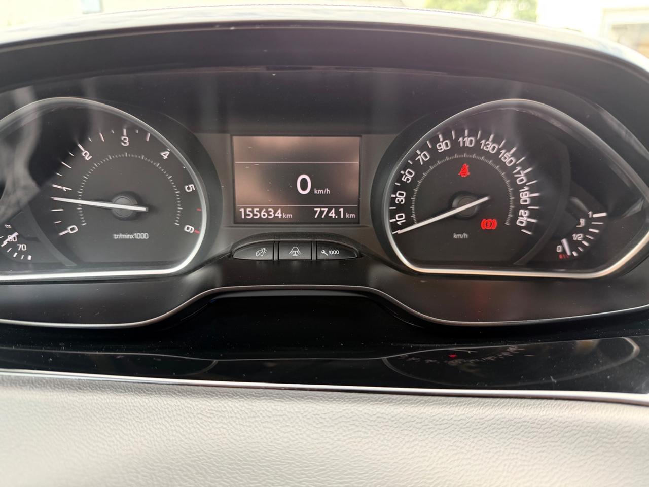 Peugeot 208 1.6 e-HDi 92 CV Stop&Start 3 porte Allure