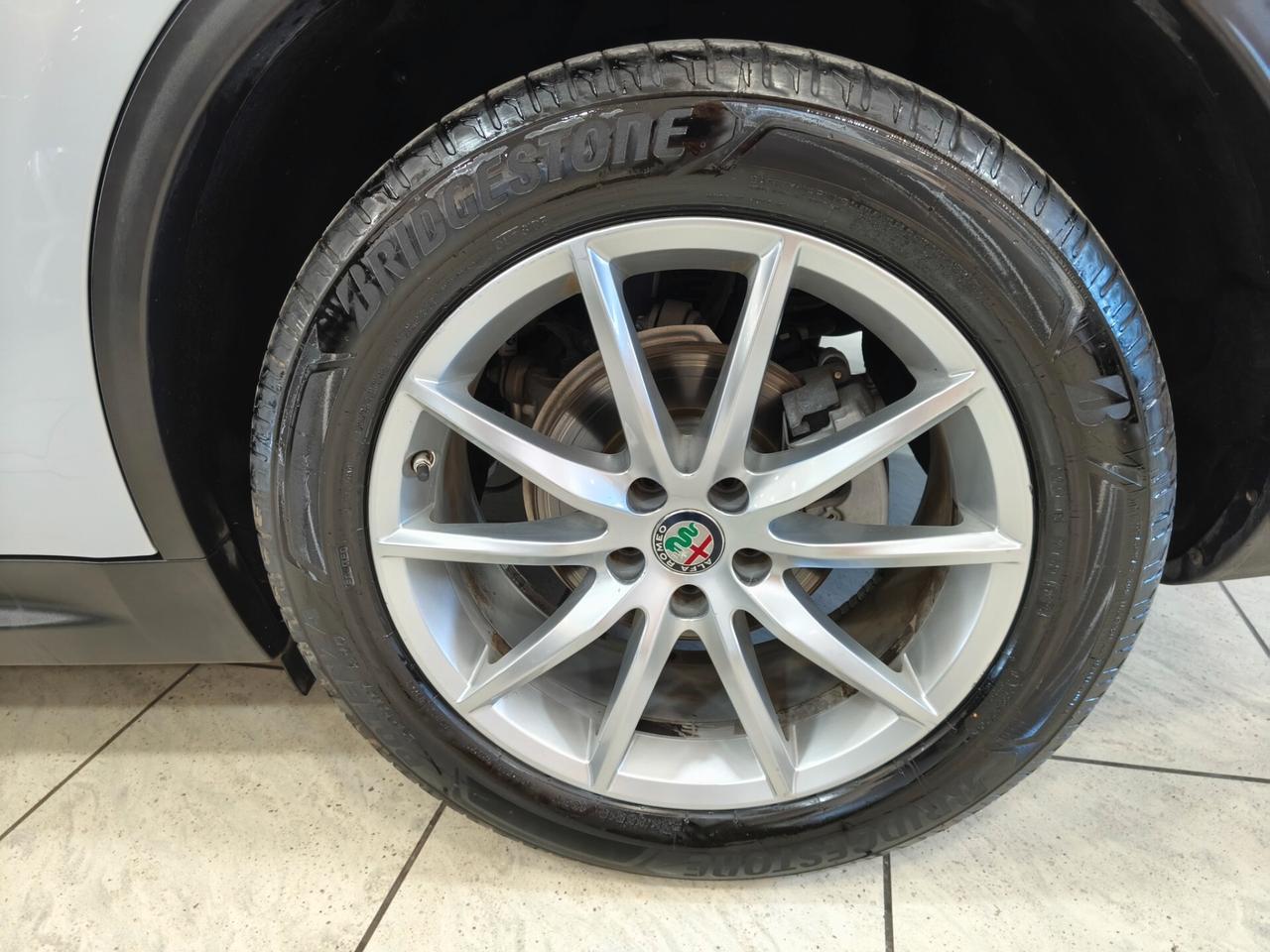 Alfa Romeo Stelvio 2.2 Turbodiesel 190 CV AT8 Q4 Executive