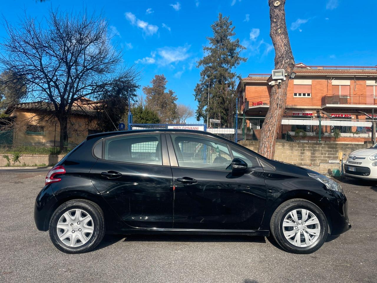 Peugeot 208 PureTech 82 3 porte Access