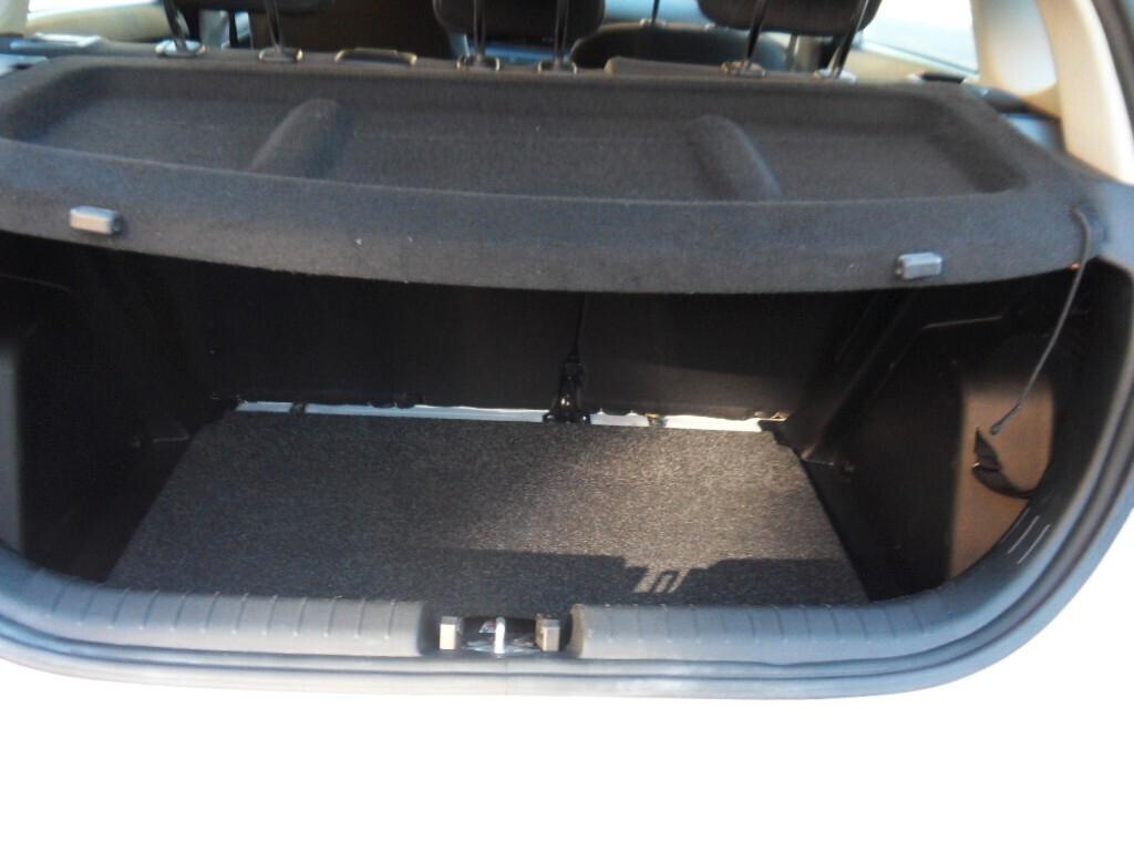 Hyundai i20 1.2 MPI MT Connectline