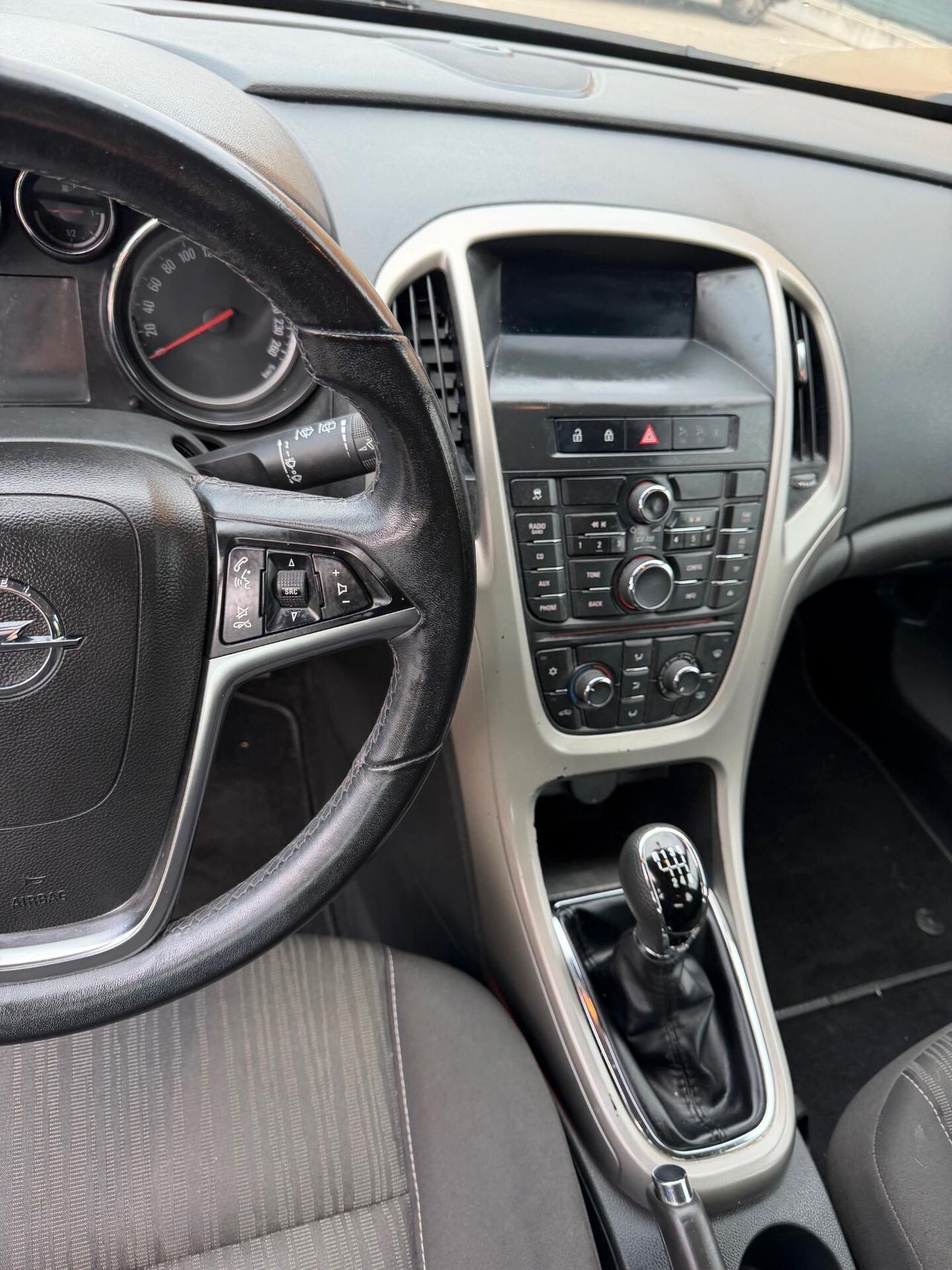 Opel Astra 1.4 METANO - NEOPATENTATI - 12 MESI DI GARANZIA -