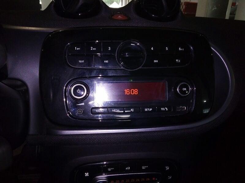 smart fortwo 004299 EQ Passion