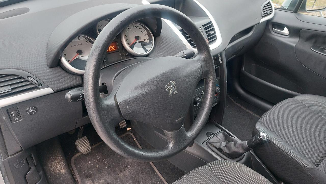 Peugeot 207 1.4 8V 75CV SW X Line ECO GPL