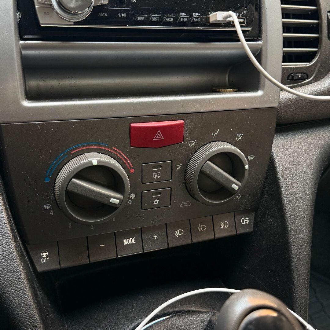 Lancia Ypsilon 1.2 GPL