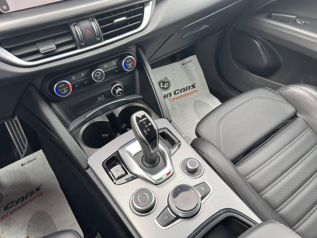 Alfa Romeo Stelvio 2.2 t Veloce Q4 210cv AUTOM con Telecam e CarPlay