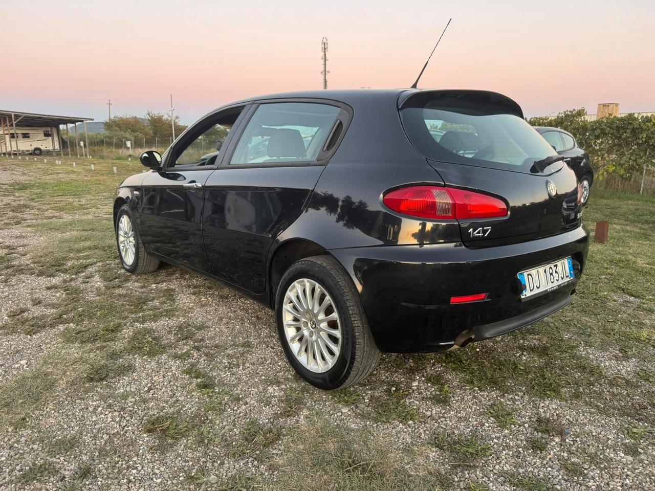 Alfa Romeo 147 1.6 Benz 5 porte SOLO 119.000 KM