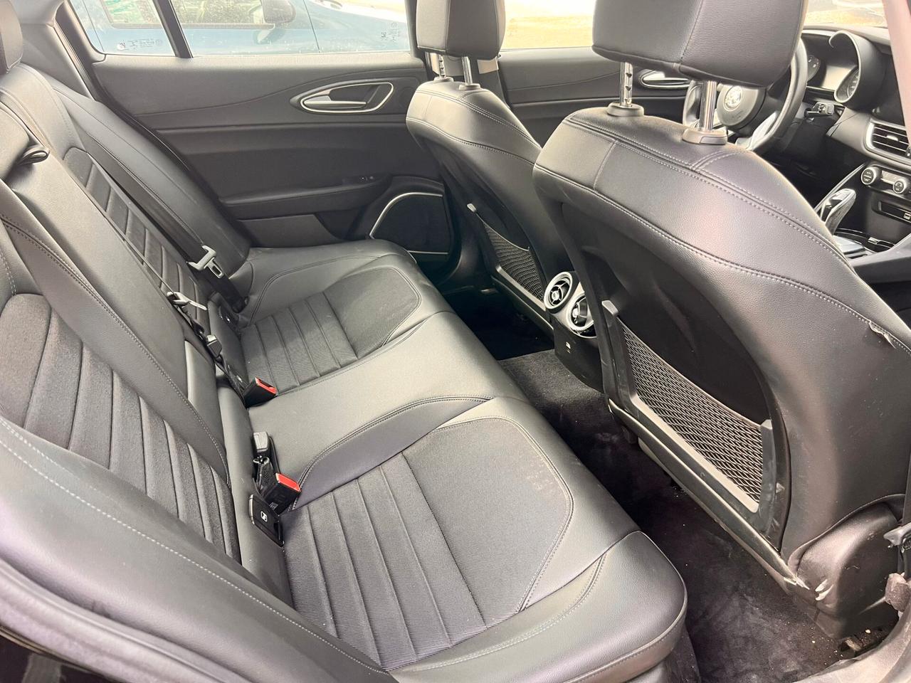 Alfa Romeo Giulia 2.2 Turbodiesel 160 CV AT8 Sprint