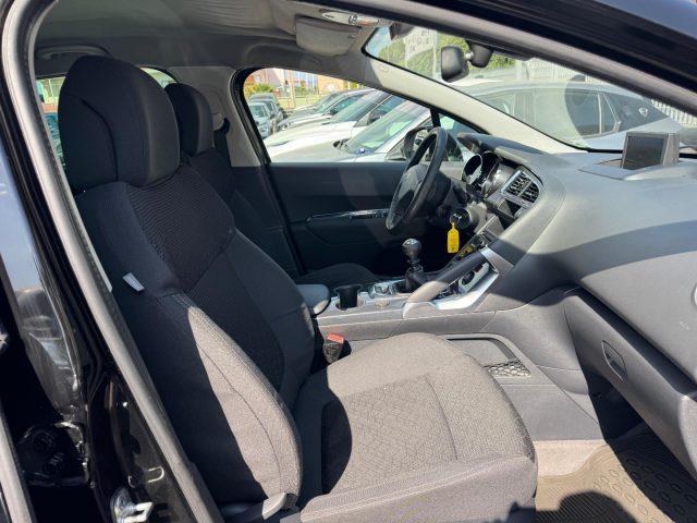 PEUGEOT 3008 1.6 HDi 115CV Allure