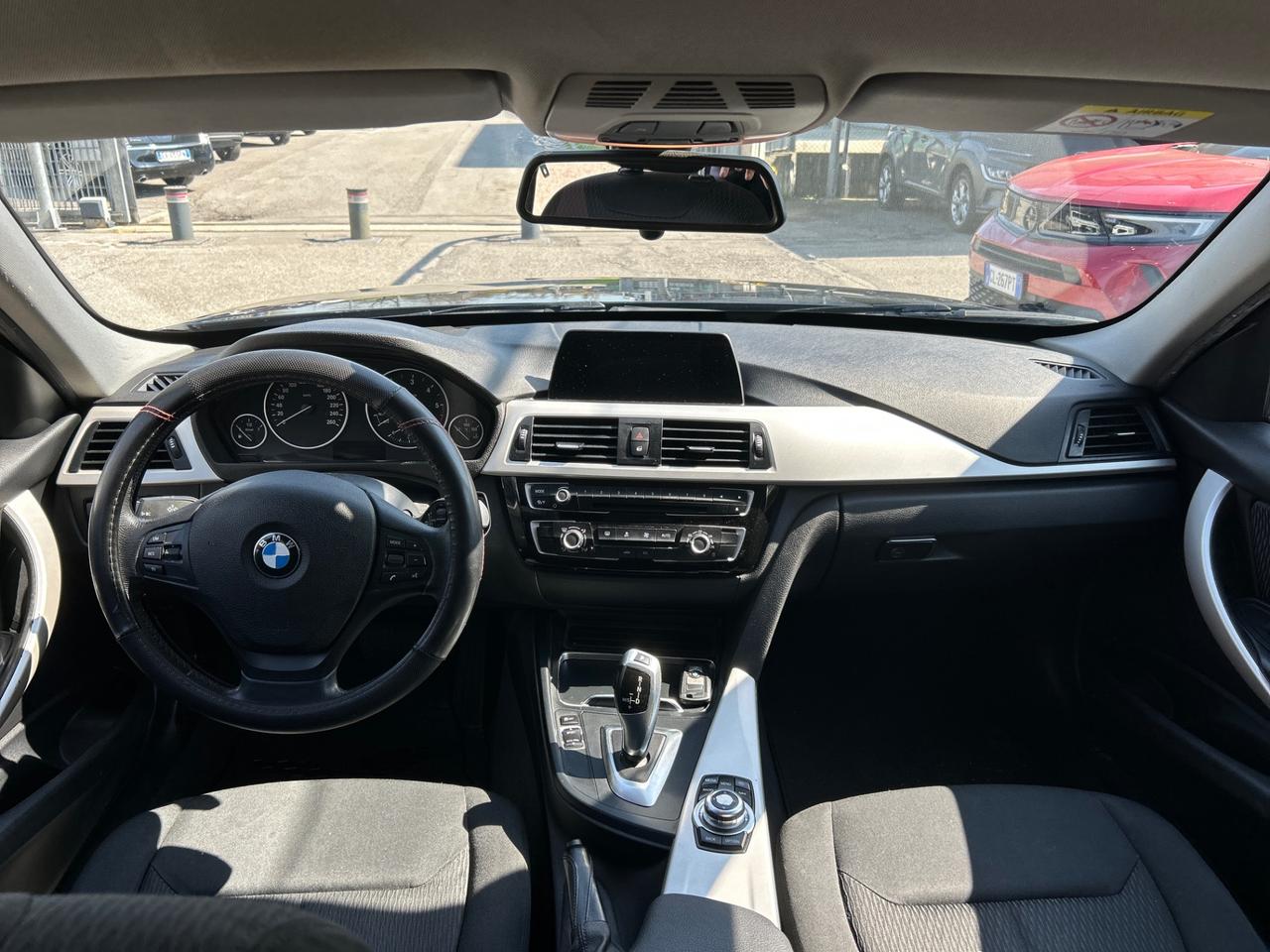 BMW 318 d Touring Business Advantage auto