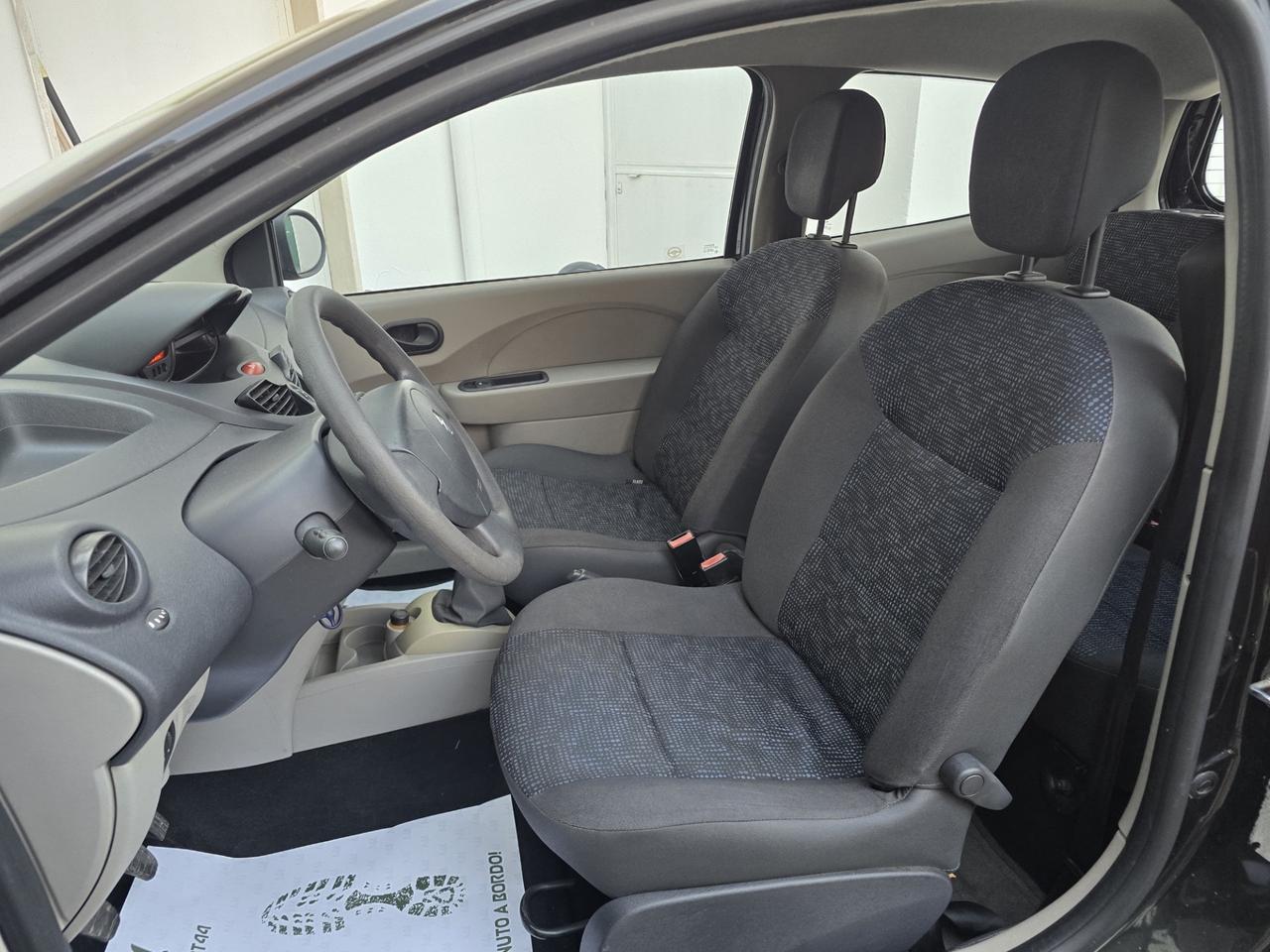 Renault Twingo 1.2i cat Easy Chic