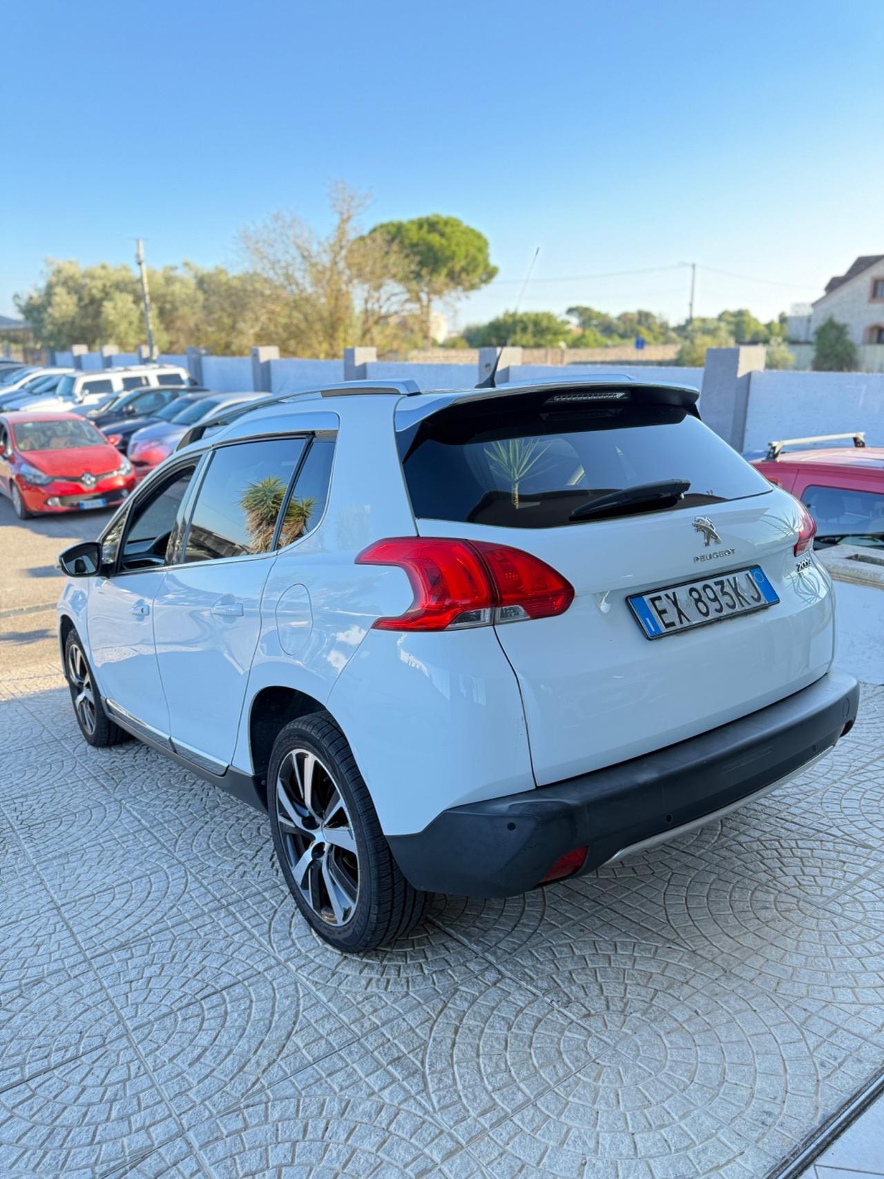 Peugeot 2008 1.6 e-HDi 92 CV Stop&Start Urban Cross