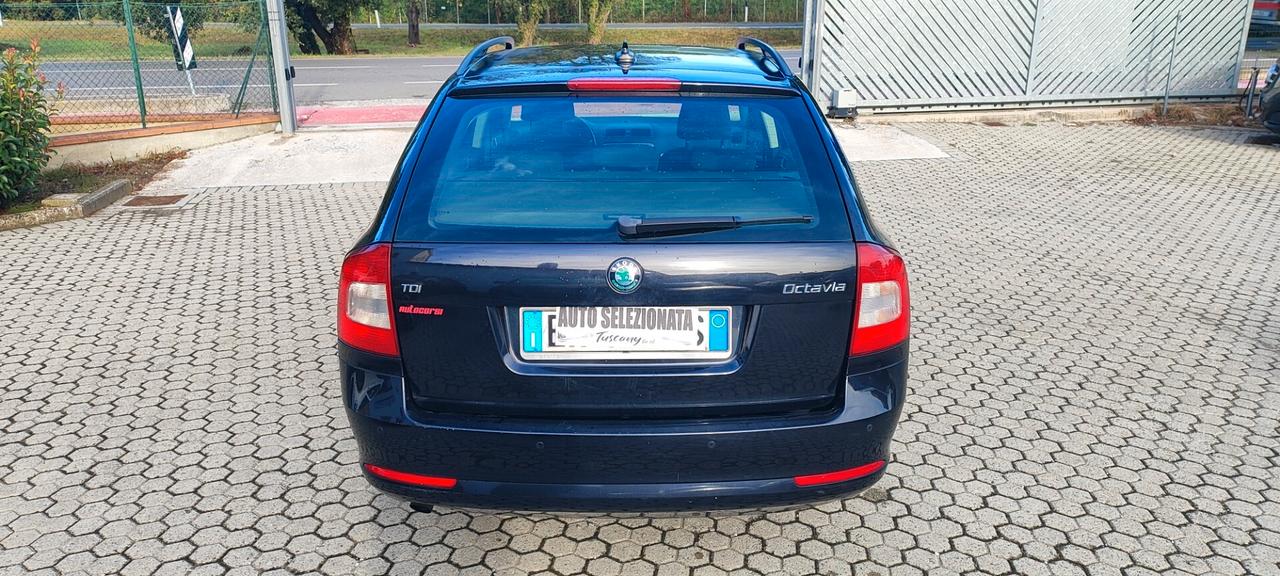 Skoda Octavia 1.6 TDI CR 105 CV Wagon Elegance