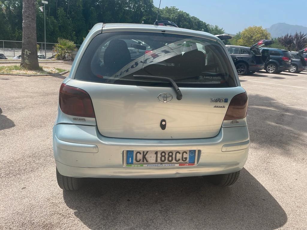 Toyota Yaris 1.4 tdi D-4D cat 5 porte Blue NEOPATAENTATI