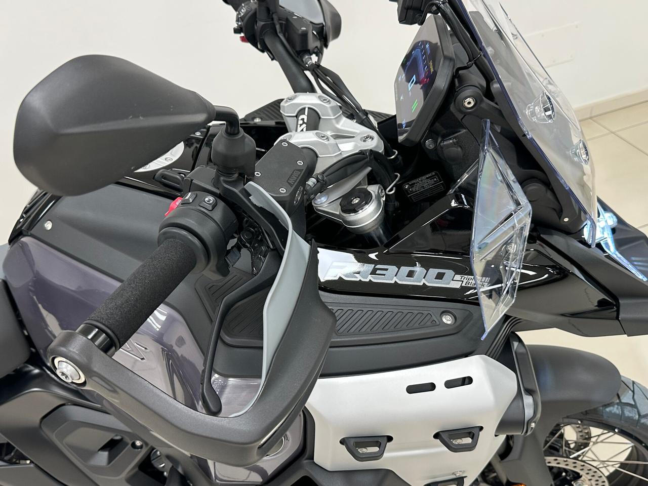 Bmw R 1300 GS ADVENTURE TRIPLE BLACK - 2025