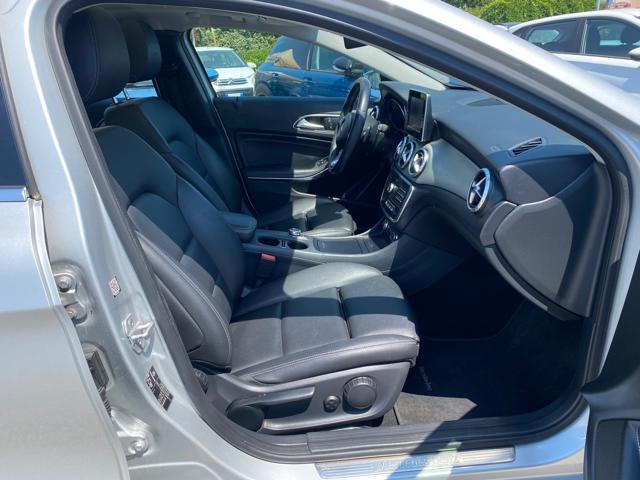 MERCEDES-BENZ GLA 220 d Automatic 4Matic Premium