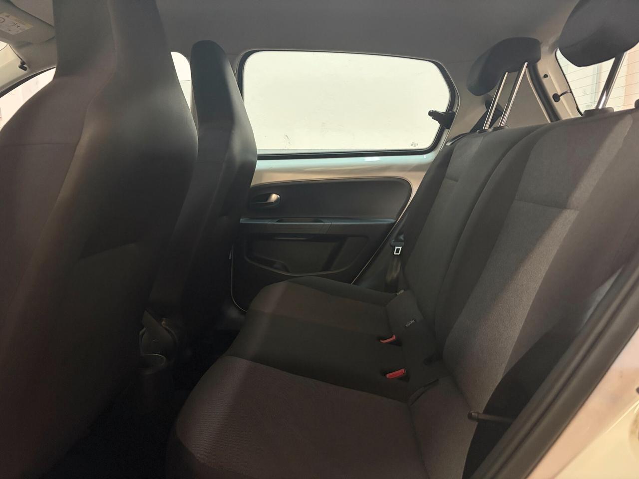 Volkswagen up! 1.0 5p. move