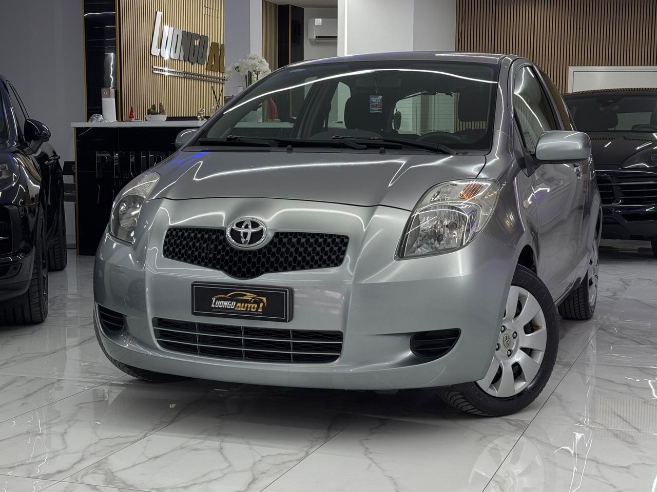 Toyota Yaris 1.0 Full Opt