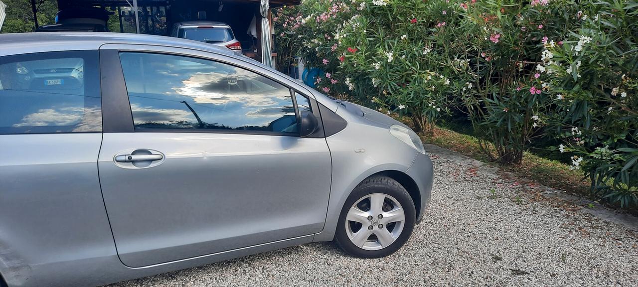 Toyota Yaris 1.3 3 porte