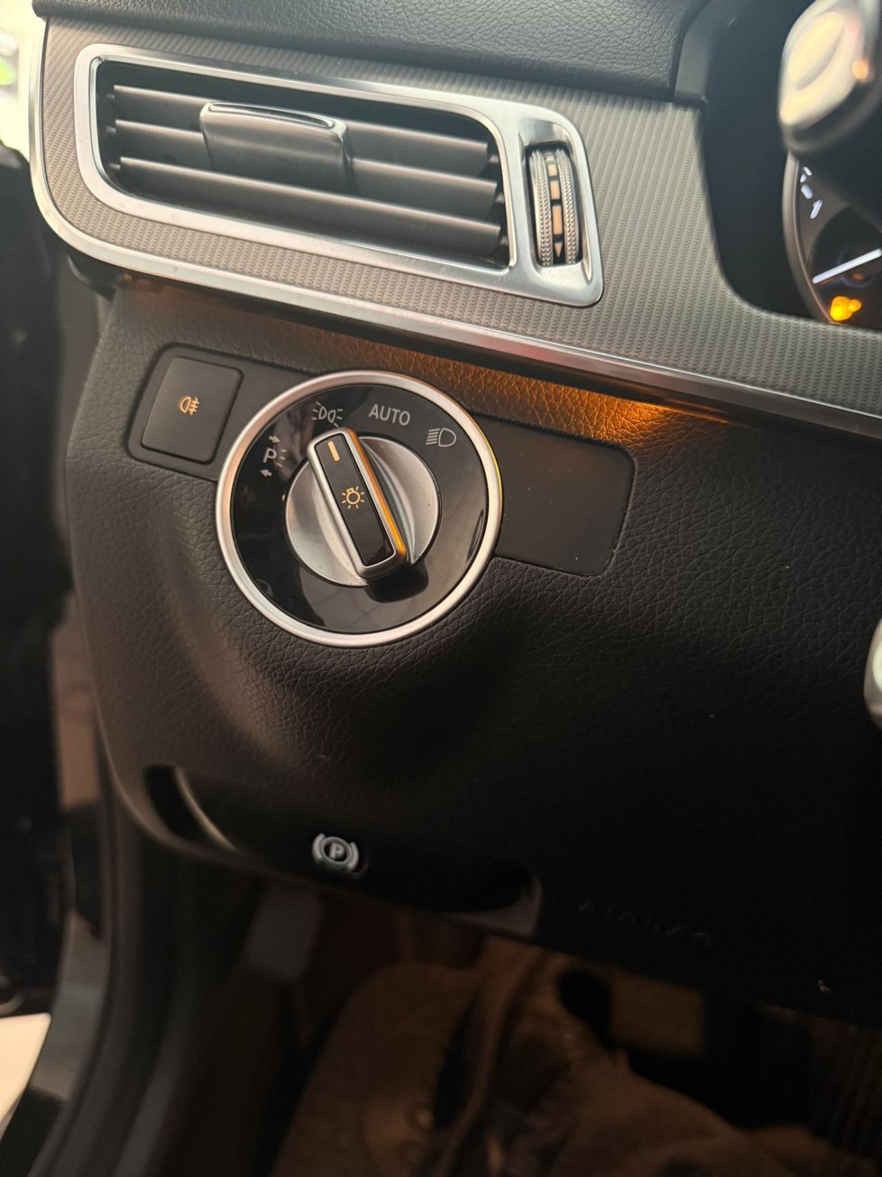 Mercedes-benz E 220 BlueTEC S.W. Automatic Premium
