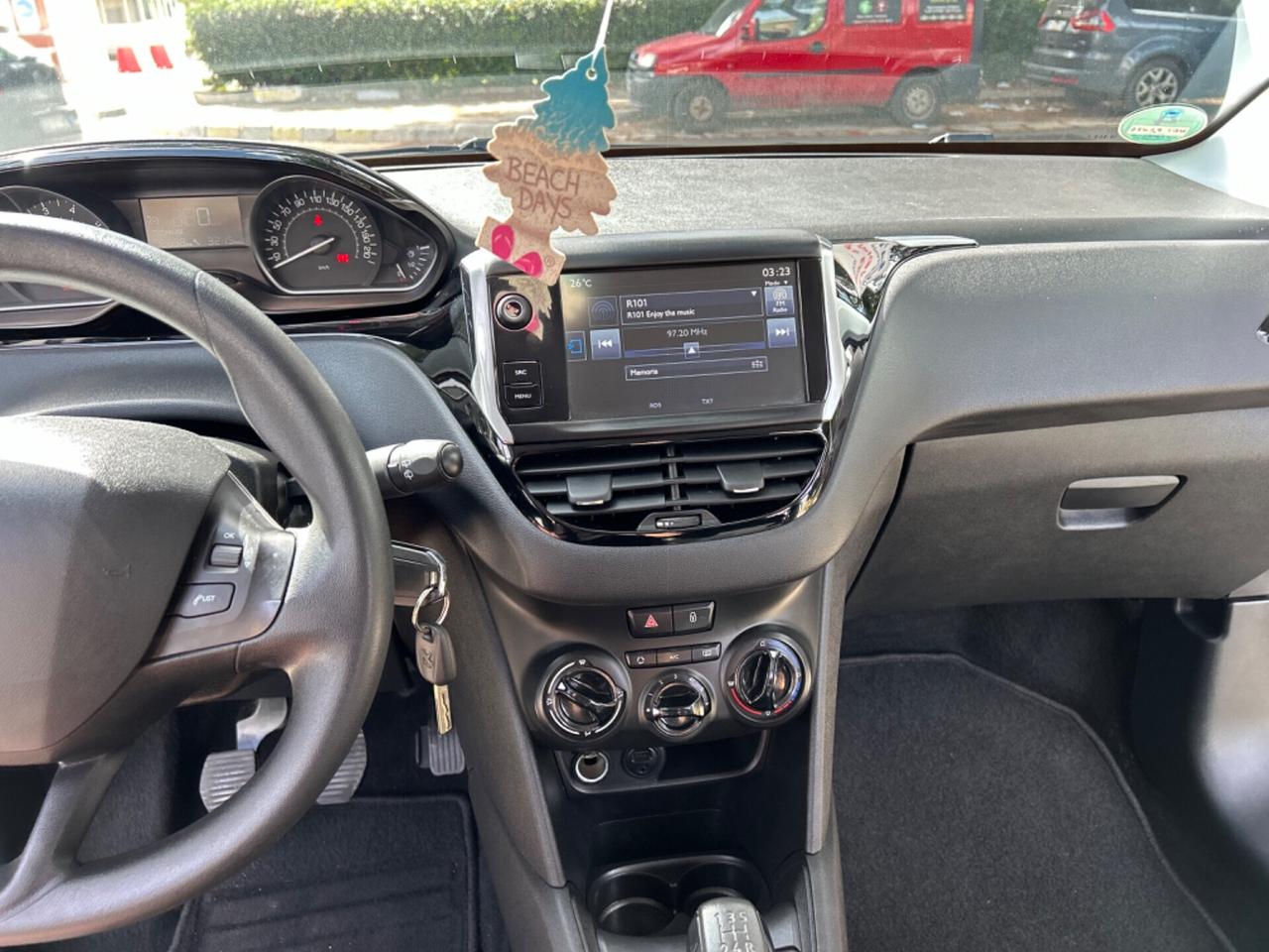 Peugeot 208 1.0 5 porte Allure