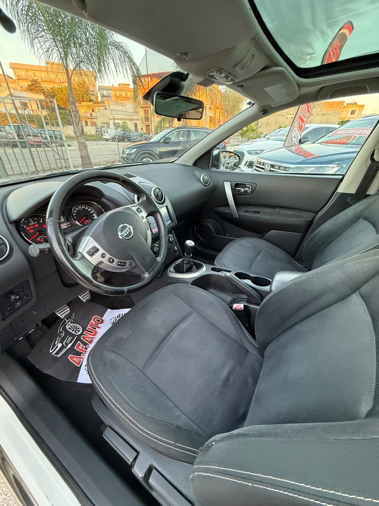 Nissan Qashqai 2.0 dCi DPF Tekna
