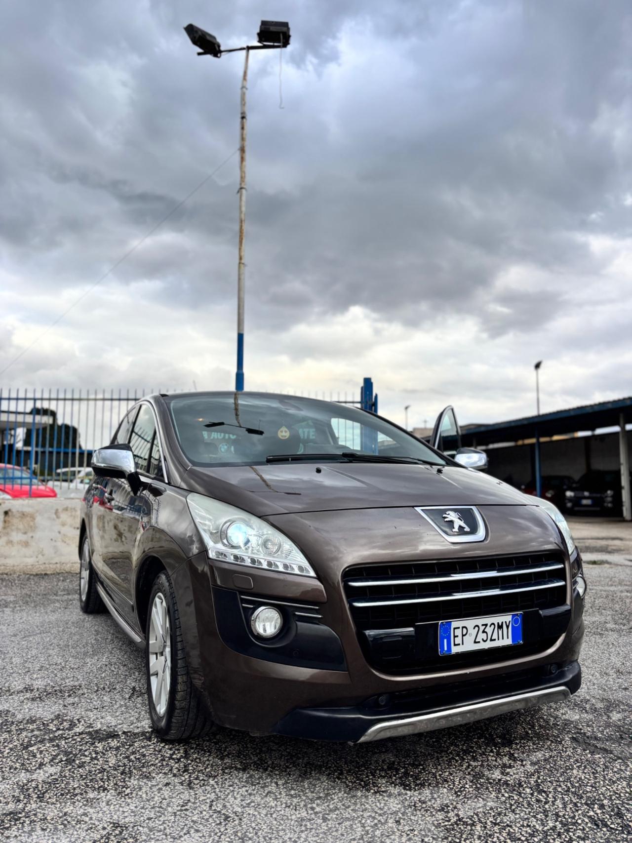 Peugeot 3008 HYbrid4 AUTOMATICO