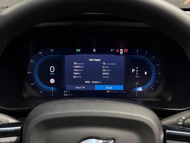VOLVO XC40 B3 automatico Core