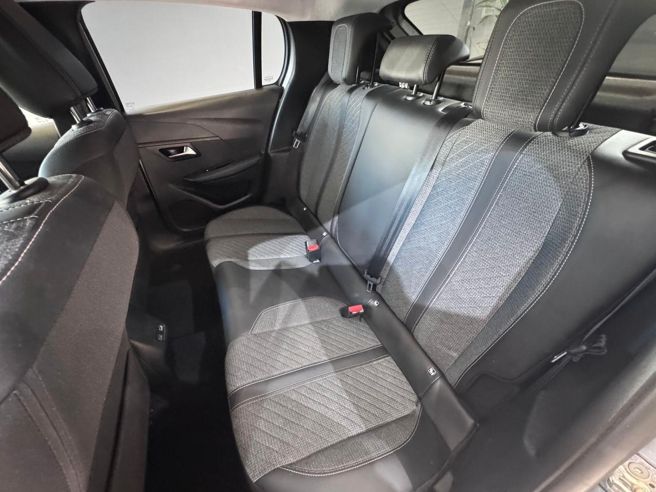 Peugeot 208 PureTech 100 Stop&Start 5 porte Allure