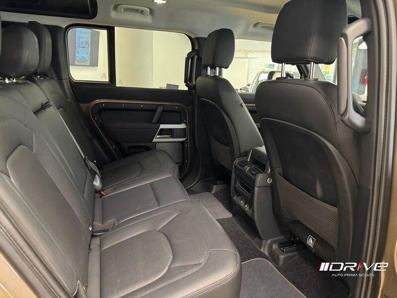 Land Rover Defender Defender 110 3.0D I6 300 CV AWD Auto SE